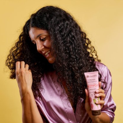 Средство для кудрявых волос